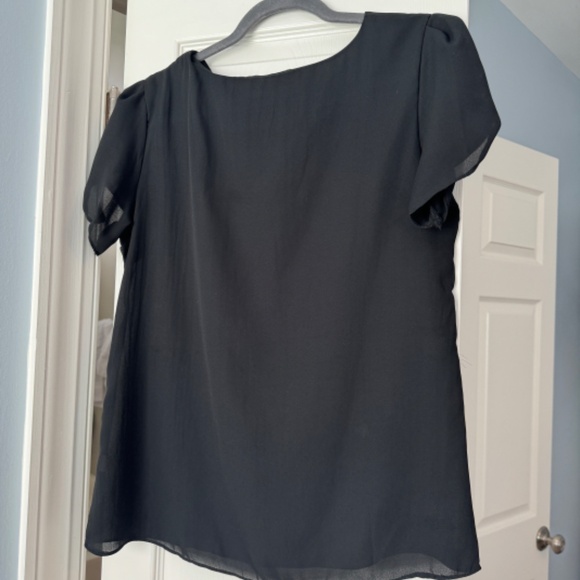 Dressy Top with Flutter Cap Sleeves - Picture 2 of 2